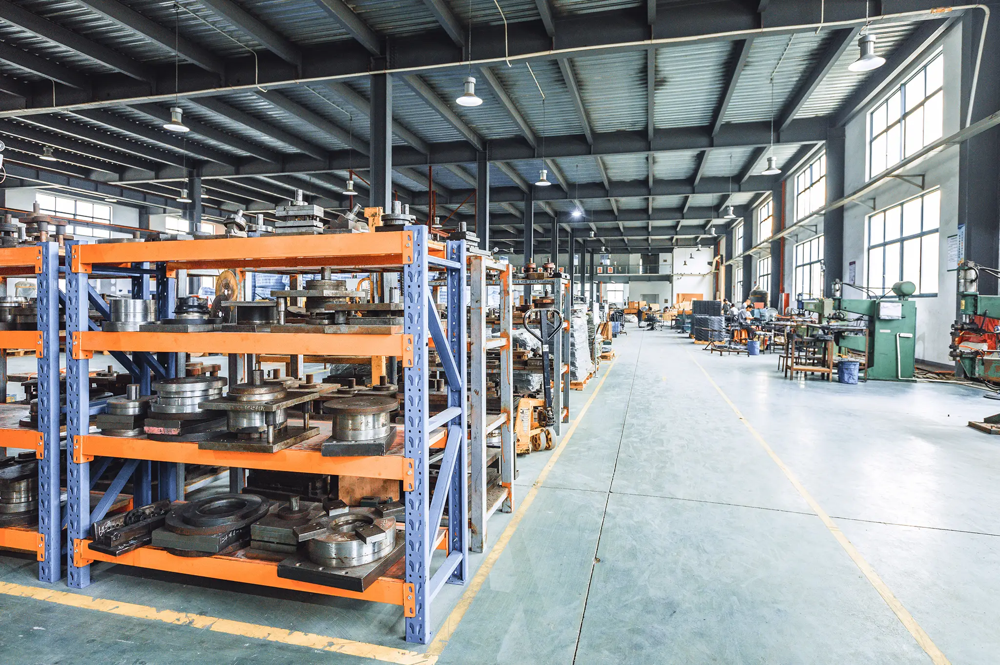 Заводские запасы Binock